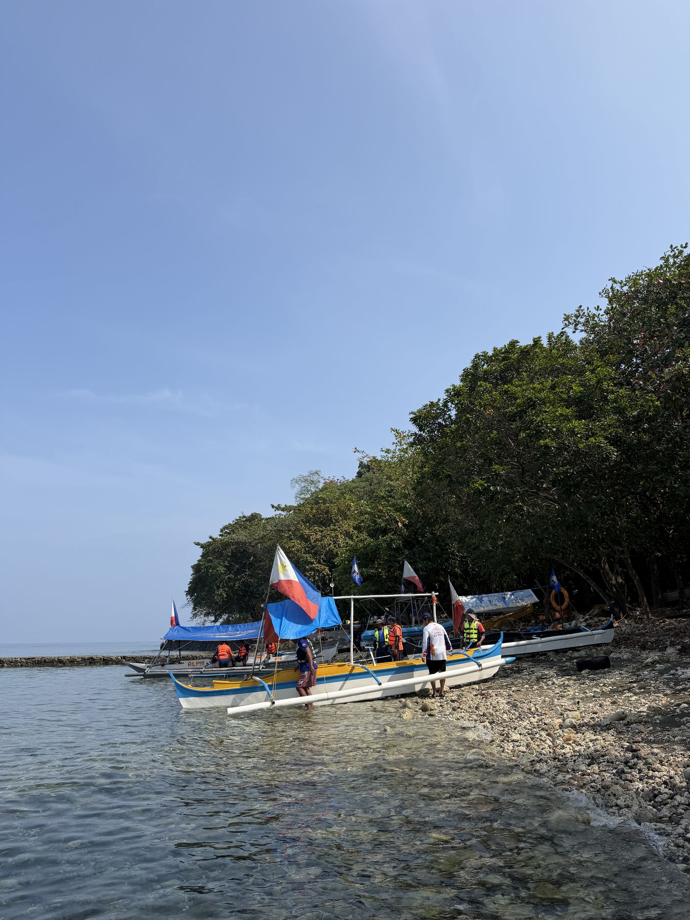 A bangka, ready to go sampling at sea in the Dalipuga Marine Protected Area, surrounded by Bantay Dagat. Iligan Bay, Philippines, September 2026.